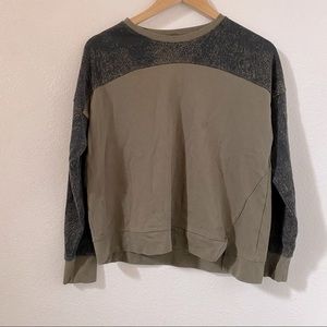 Champion long sleeve olive crew neck sweater med